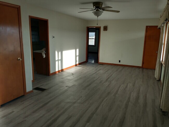 Foto del edificio - 155 N Kill Rd