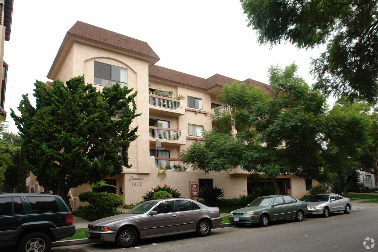 Primary Photo - 1612 Camden Ave
