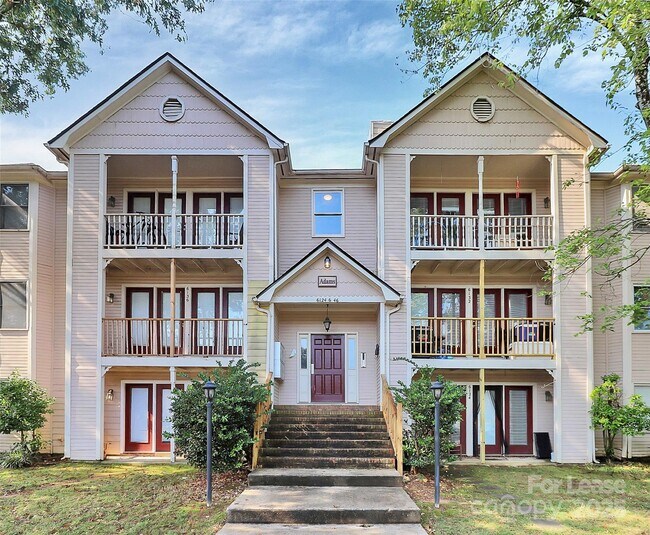 Foto del edificio - 6146 Meadow Rose Ln