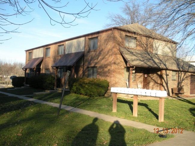 Building Photo - Cornerstone Apartments