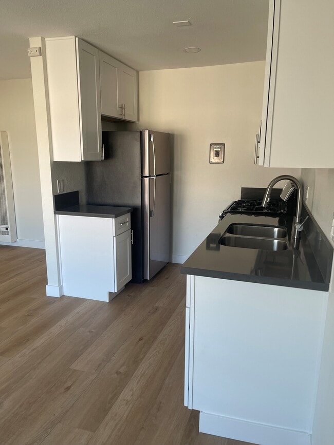 Unit 23 - The Hamilton Apartments