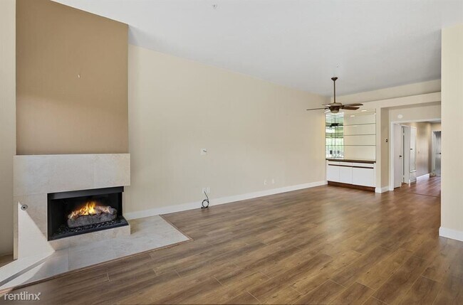 Foto del edificio - 2 br, 2 bath Condo - 2601 S Broadmoor Dr A...