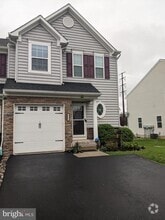 Building Photo - 1722 Lydia Dr