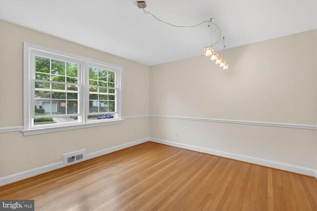 Building Photo - 4325 47th St NW