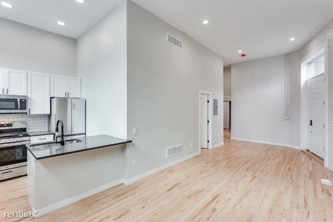 Foto del edificio - 2 br, 1 bath Condo - 1234 E Colfax Ave