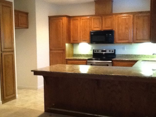 Building Photo - 2900 Las Flores Cir