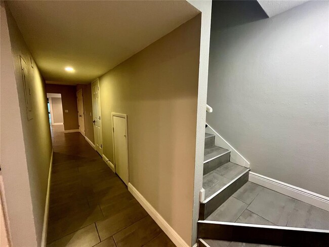 Building Photo - 727 N Himes Ave