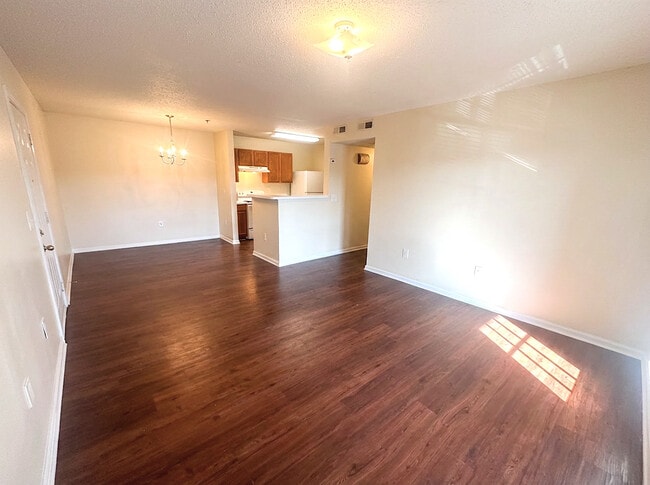 Building Photo - Beaver Hollow Apartments