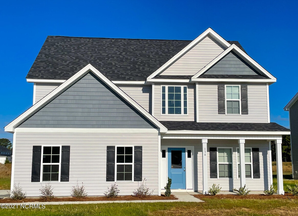 134 Peletier Shores Dr, Peletier, NC 28584 House for Rent in Peletier