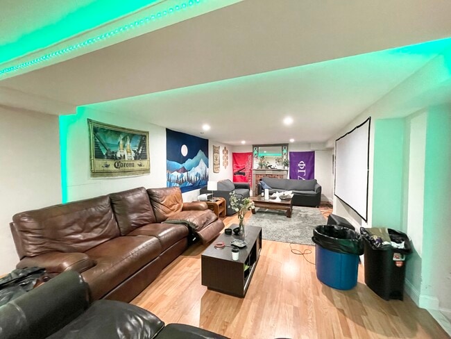 Building Photo - 23 Parker Hill Ave