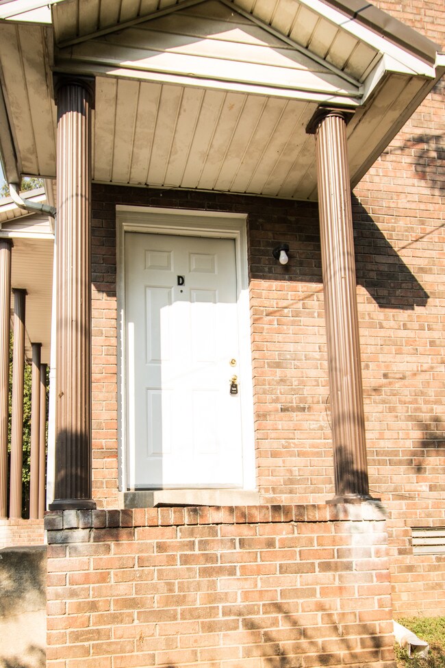 Foto del edificio - 1503 W Knollwood Cir