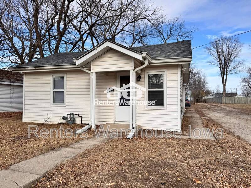 Primary Photo - 716 N 8th Ave E