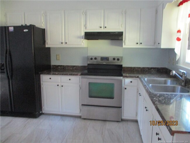 Building Photo - 2263 Shaw Rd Ext