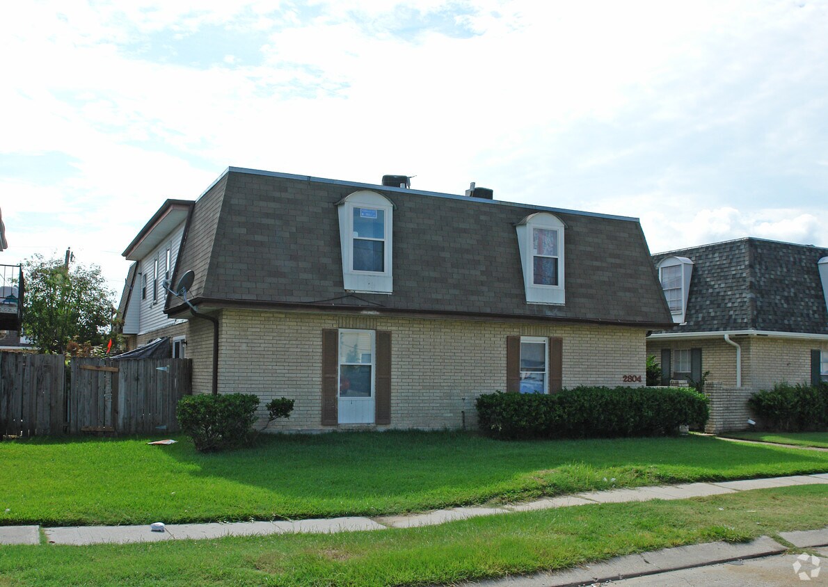 Primary Photo - 2804 Houma Blvd