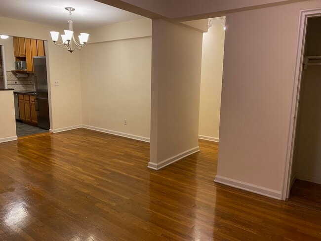 Foto del edificio - 180 E Hartsdale Ave