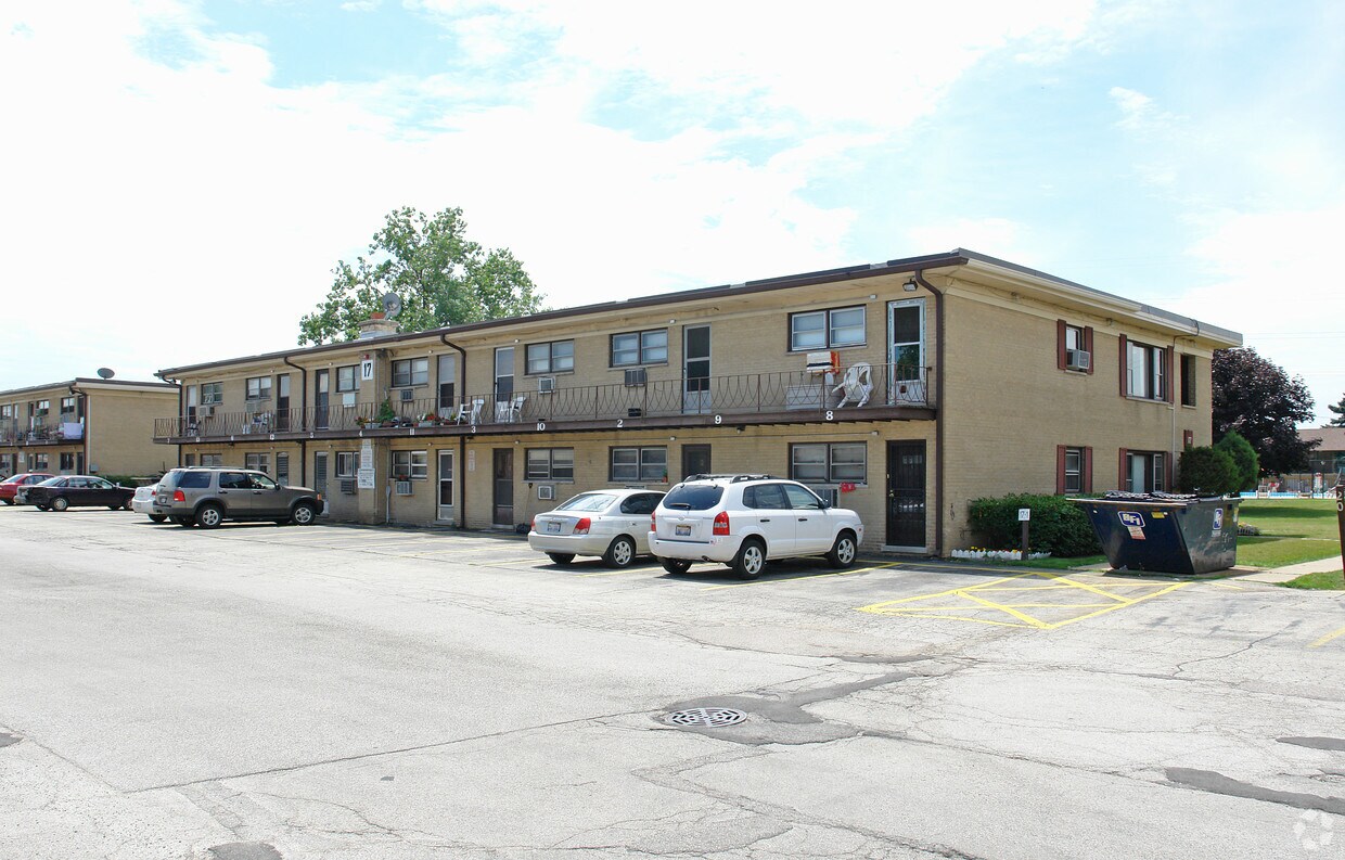Building Photo - 17 King Arthur Ct
