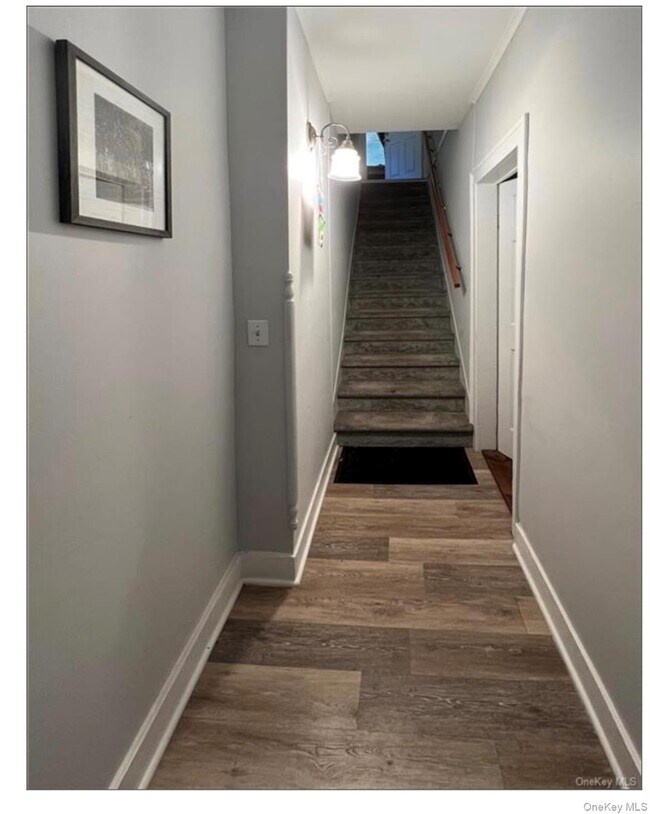 Building Photo - 280 Maple Ave