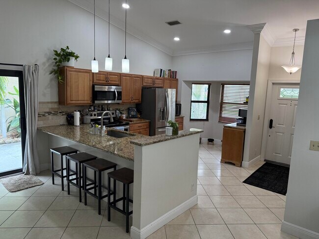 Foto del edificio - 7 Hawthorne Ln