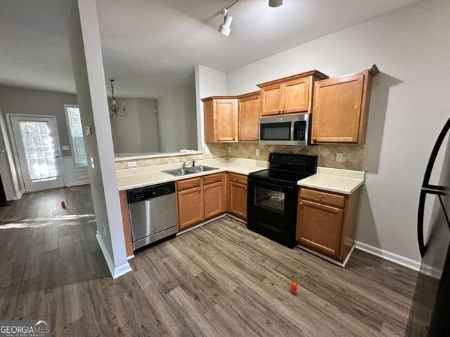 Foto del edificio - 4295 Youngstown Cir