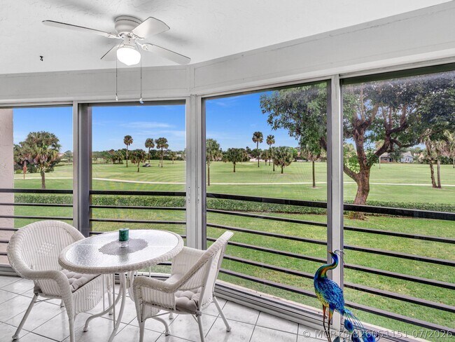 Foto del edificio - 23249 Barwood Ln N