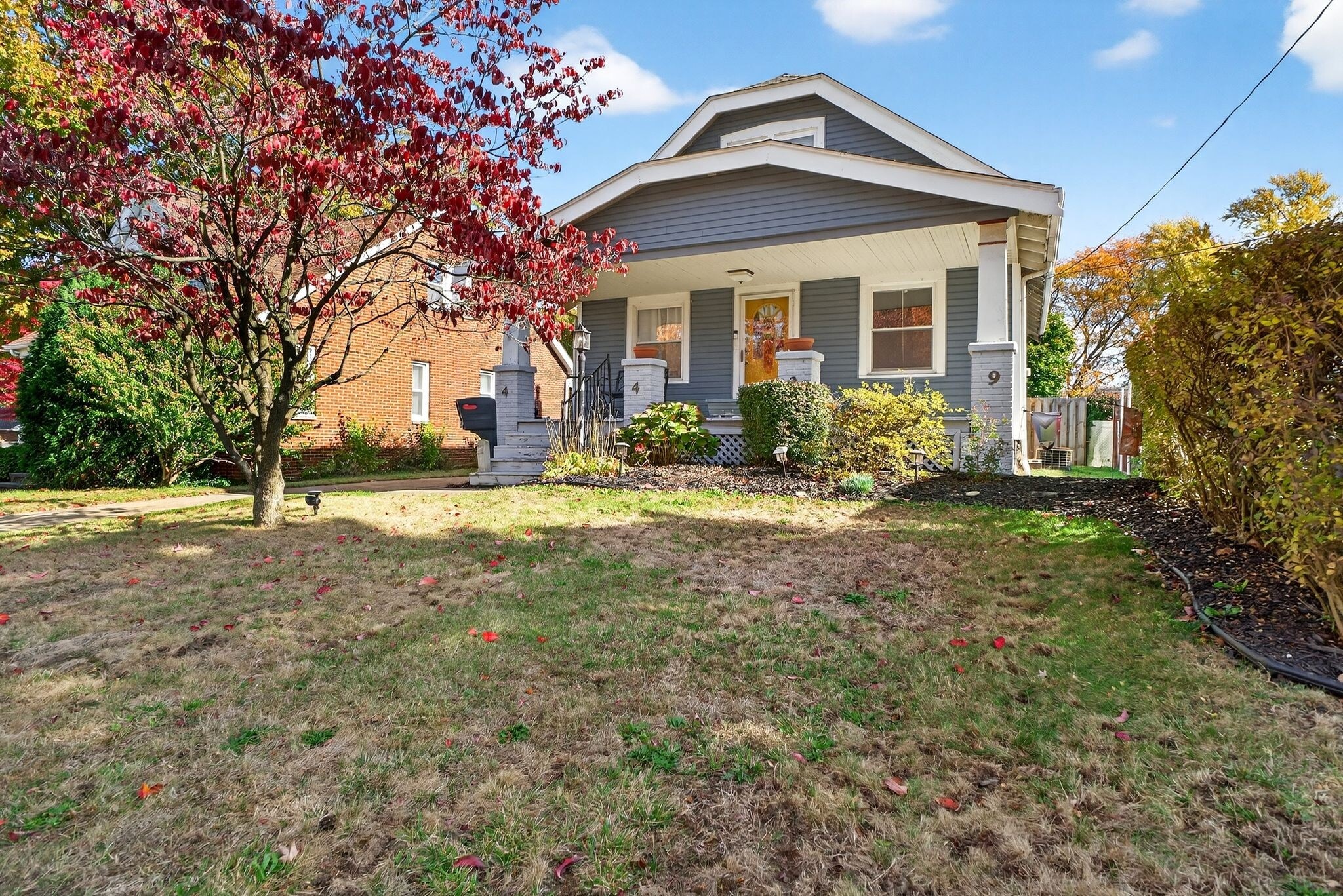 4429 S Hills Dr Cleveland, OH 44109 – photo 1
