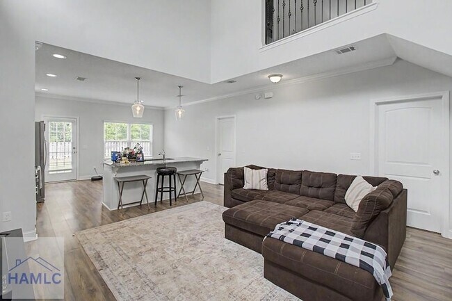 Foto del edificio - 785 Fairview Cir