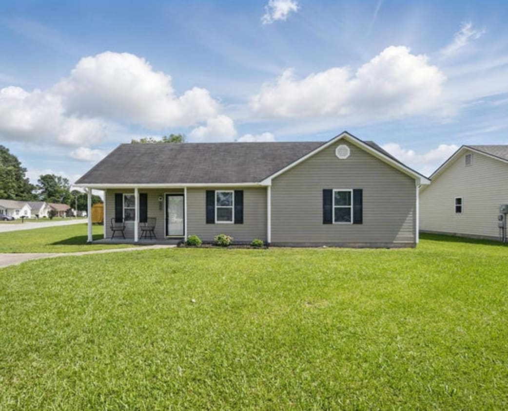 Primary Photo - 3 bedroom 2 bath in Summerfield