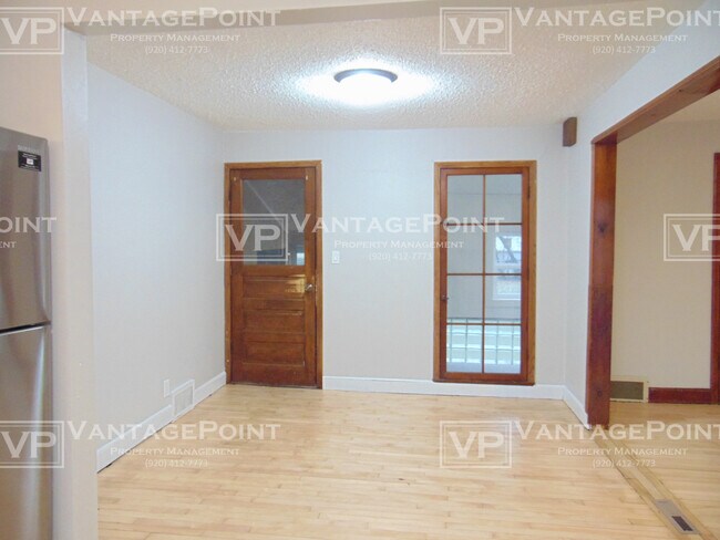 Building Photo - 123 Kaukauna St