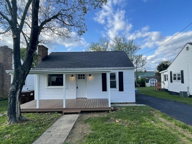 Photo - 125 Old Wilmore Rd House