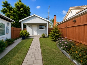 Building Photo - 1609 W Badillo St