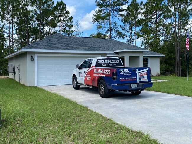 Foto del edificio - 6110 SW 154th Lane Rd