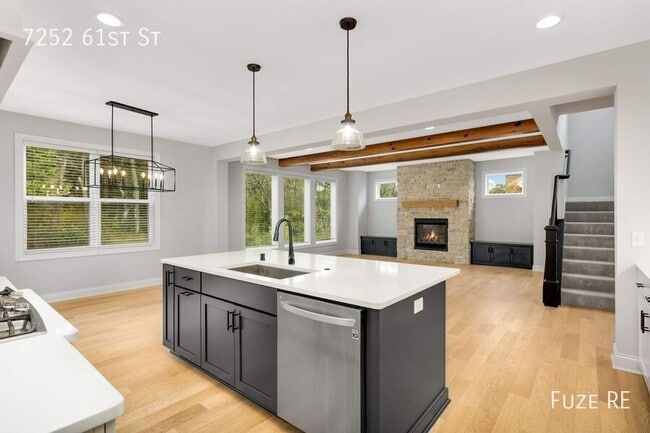 Foto del edificio - 7252 61st St S