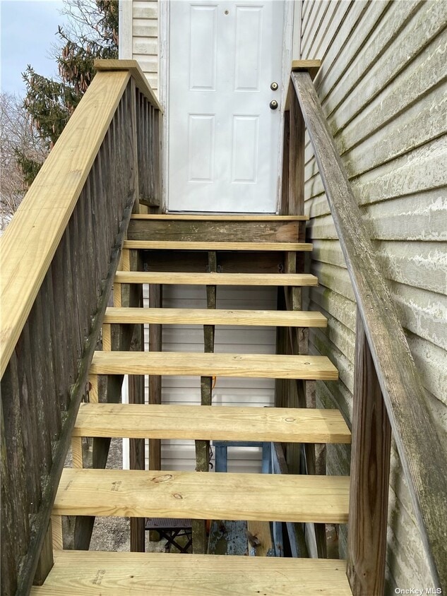 26 Jupiter Rd, Rocky Point, NY 11778 Room for Rent in Rocky Point, NY