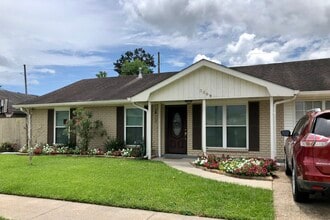 Building Photo - 3069 Sorbonne Dr