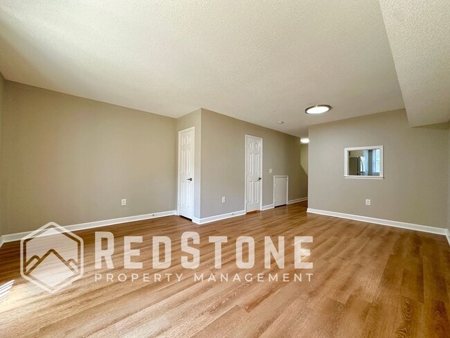 Foto del edificio - 727 S Broad St