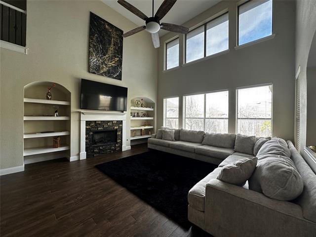 Foto del edificio - 213 Fox Hollow Blvd