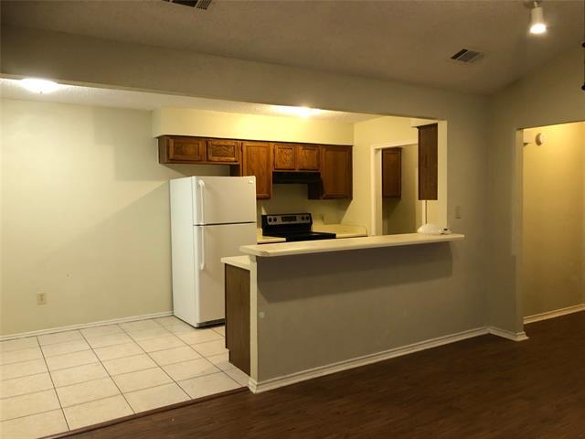 Foto del edificio - 8703 Holly St