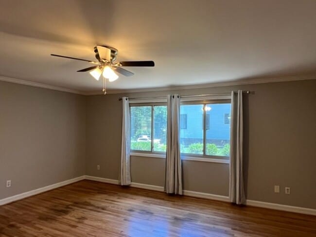 Building Photo - So Close to Downtown Greenville - this VER...