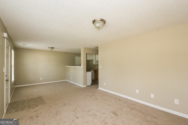 Building Photo - 117 Poplar Pointe Terrace