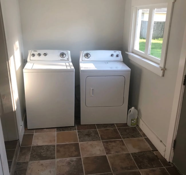 Mudroom - 4302 South Washington Street