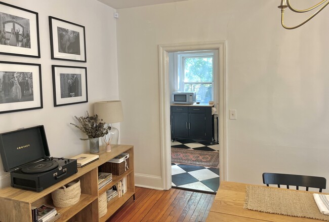 Foto del edificio - 222 Dudley Ave