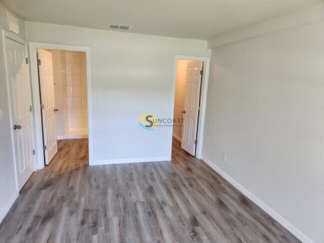 Foto del edificio - 2BR/2BA Duplex for Rent in Lehigh Acres!