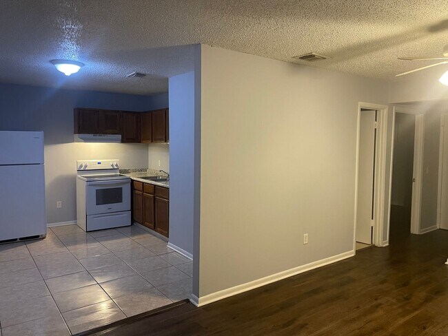 Foto del edificio - Perfect 2/1 Duplex!