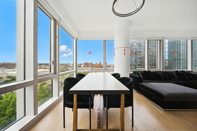 Foto del edificio - 75 Park Ln S