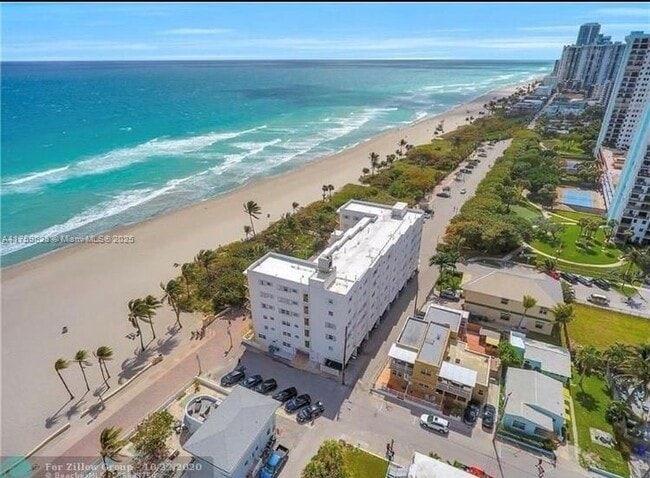 Foto del edificio - 901 S Surf Rd