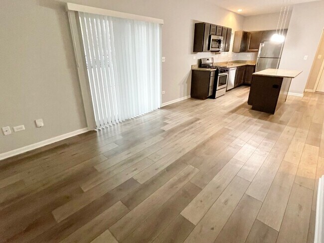 Foto del edificio - 809 E Main St