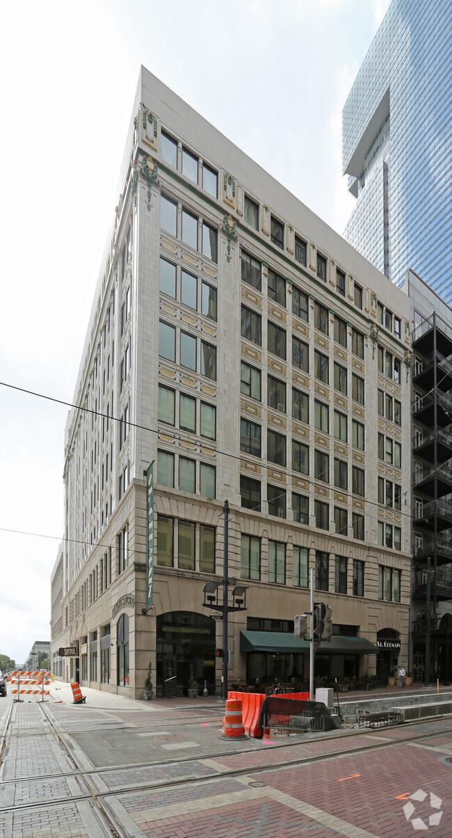 Building Photo - St Germain Lofts