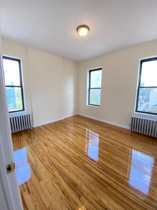 Building Photo - 3905 27th St