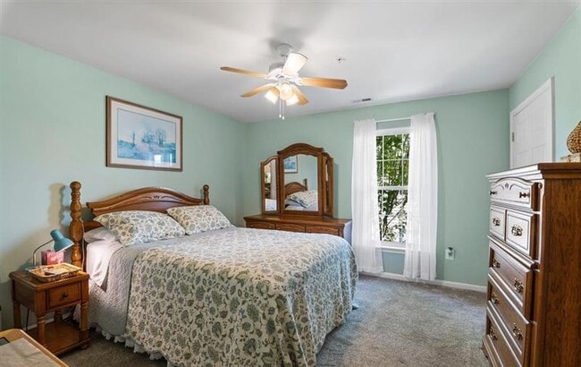 Building Photo - Rare opportunity, two bedroom two bathrooms