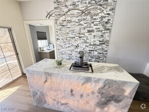 Building Photo - 2433 Antler Point Dr